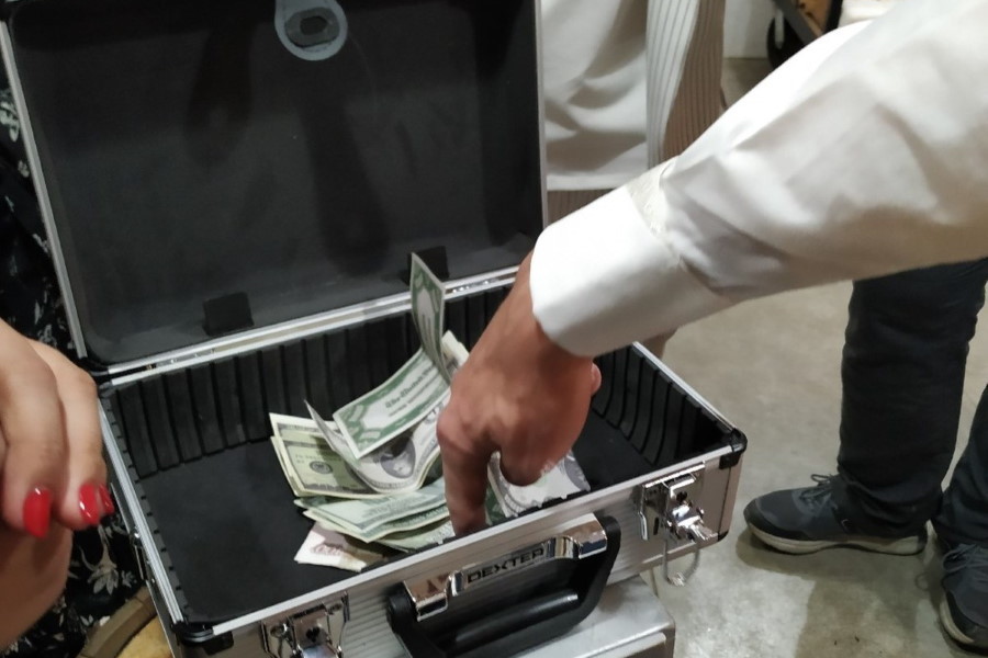 Квест в реальности Гангстерская вечеринка от компании Штрих-кот Квест в реальности Гангстерская вечеринка от компании Штрих-кот