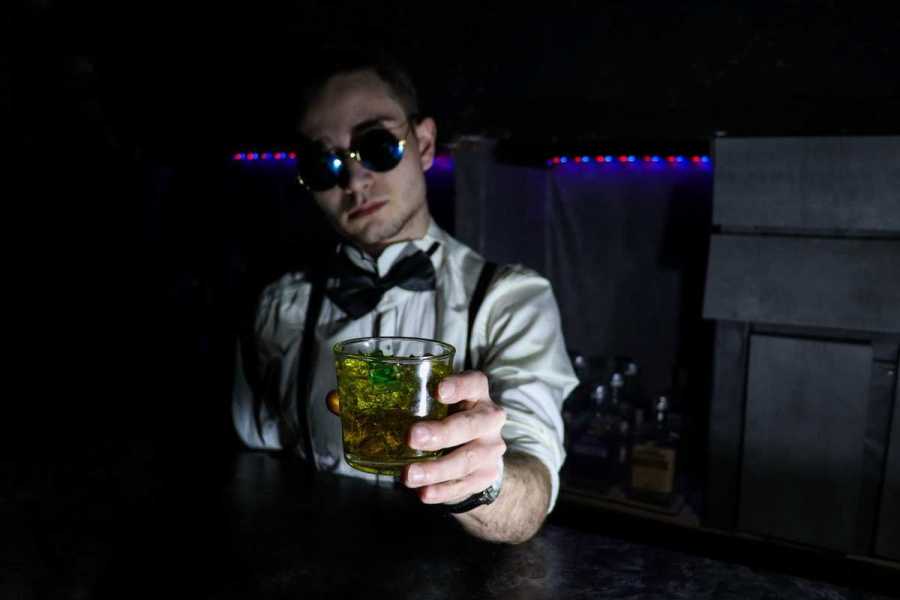 Квест в реальности Место преступления: "Кабаре" от компании Энигма Квест в реальности Место преступления: "Кабаре" от компании Энигма