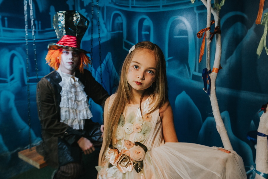 Квест в реальности Алиса в Стране чудес от компании Че за квест Квест в реальности Алиса в Стране чудес от компании Че за квест